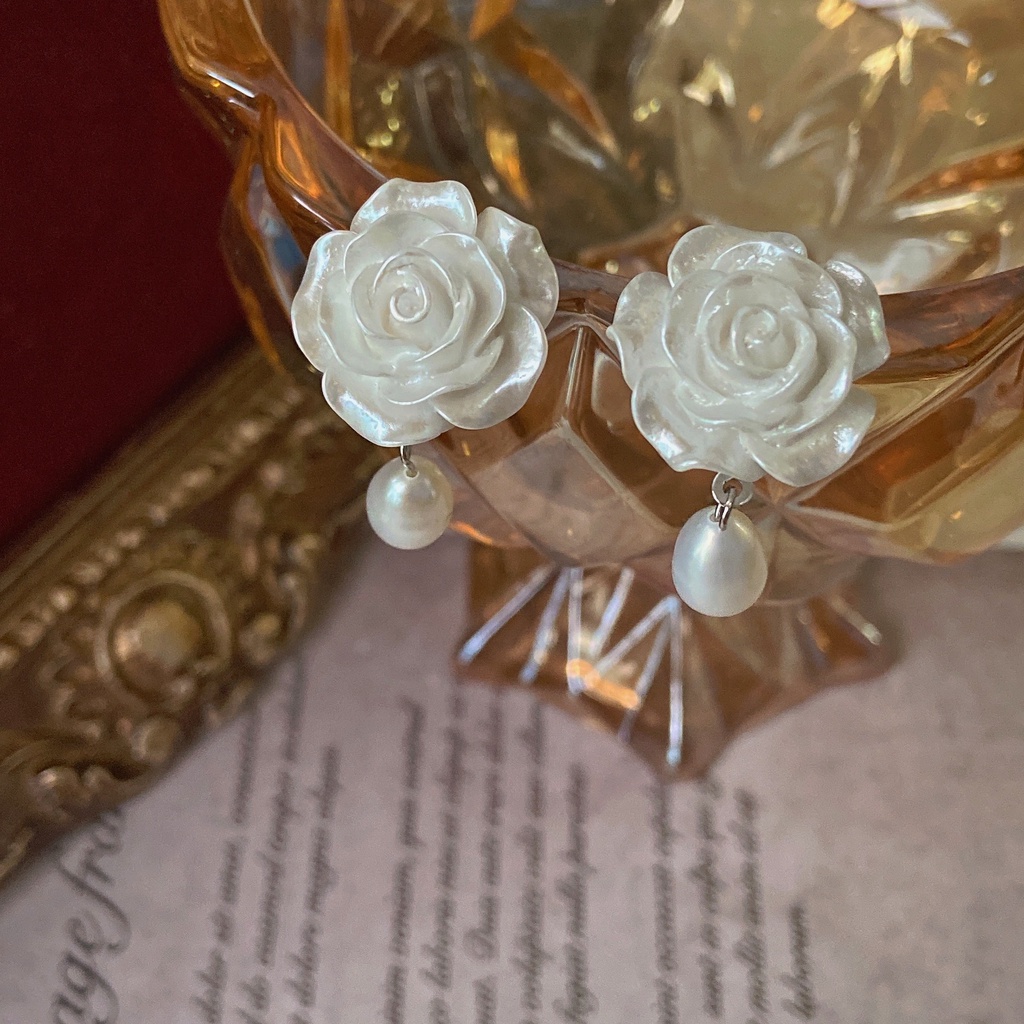 Khuyên Tai Hình Hoa Đính Ngọc Trai Thời Trang