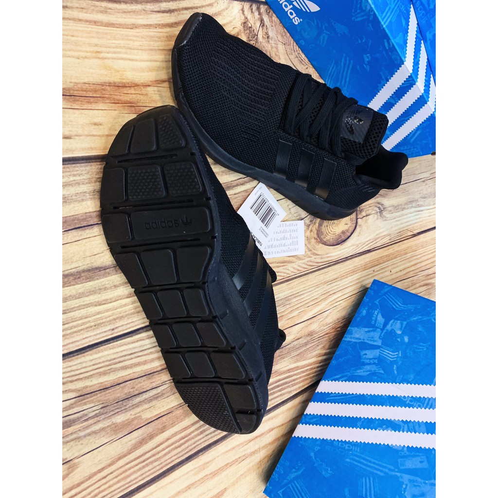 Giày Adidas Swift Run đen full