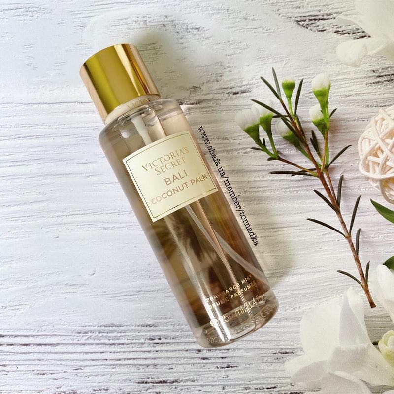 Xịt Thơm Toàn Thân Victoria Secret Bali Coconut Palm