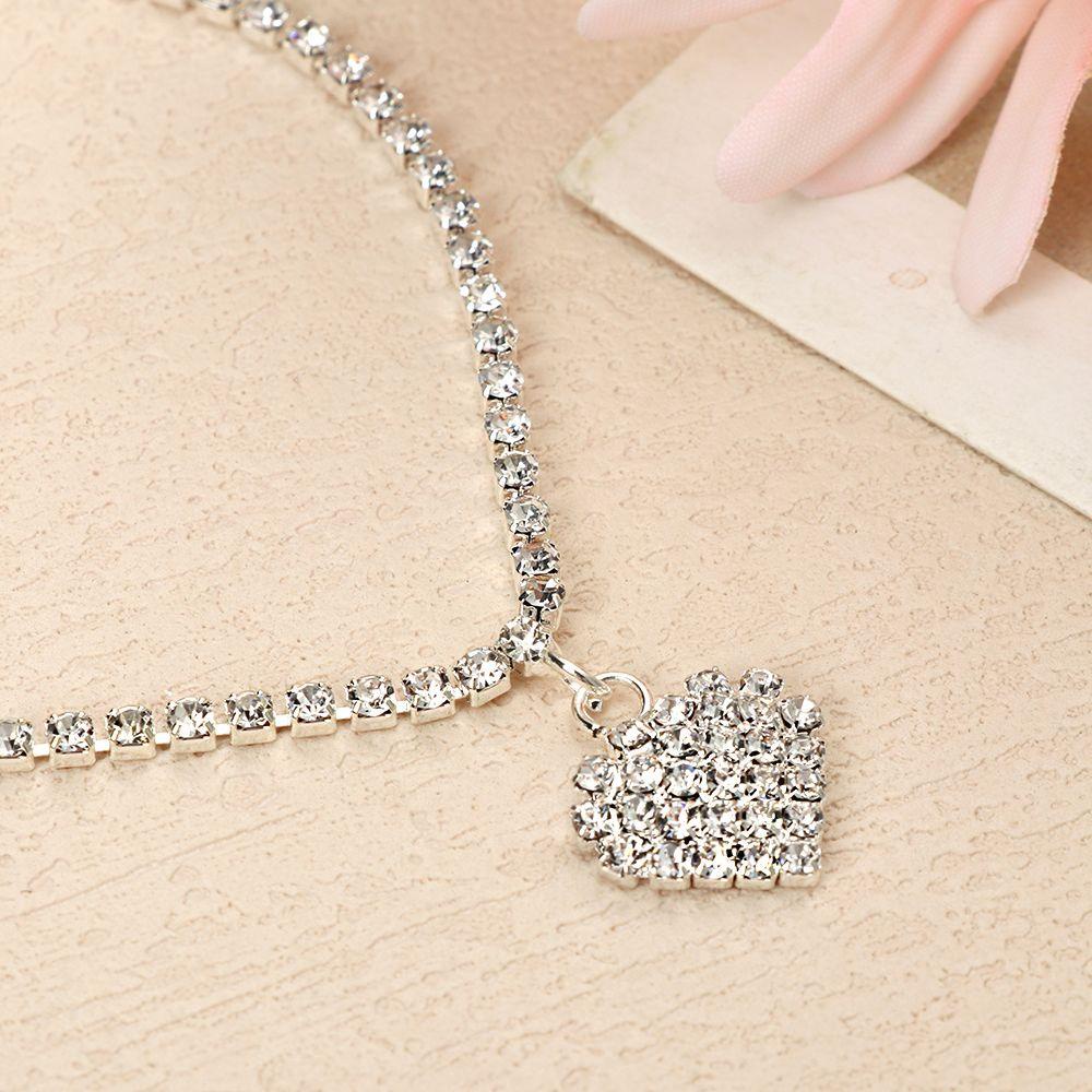 Lắc Chân Kiểu Dáng Sang Trọng Thời Trang