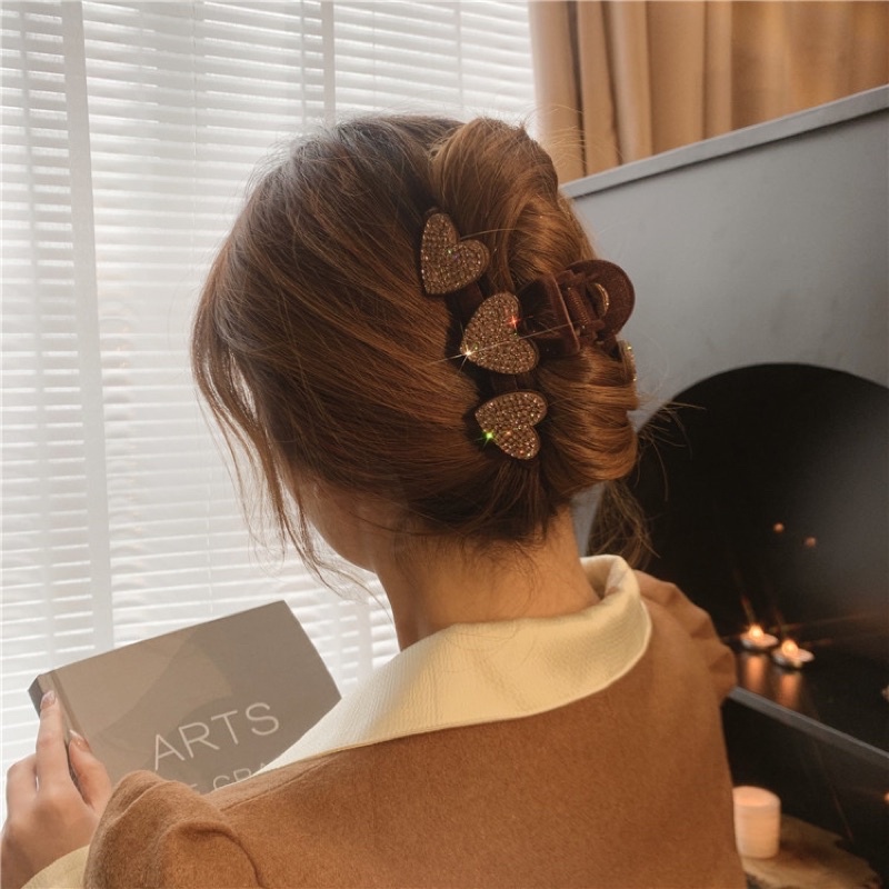 Cặp tóc nhung đính hạt sáng lấp lánh