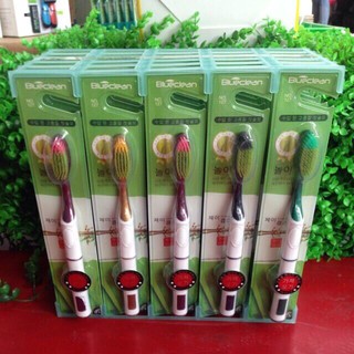 Bàn Chải Đánh Răng Than Tre Hoạt Tính Hàn Quốc