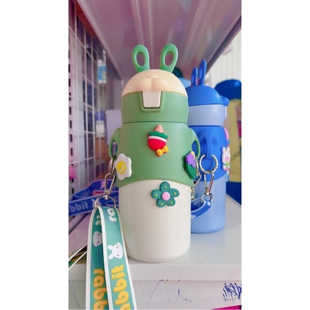 Bình giữ nhiệt tai thỏ 500ml cho bé có ống hút và quay đeo