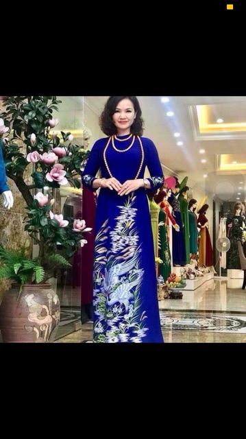 Áo dài truyền thống thêu kĩ đẹp phẳng không dúm trên chất liệu vải chiffon