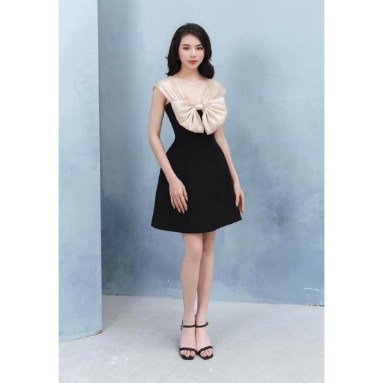 ĐẦM NƠ NGỰC VOAN TƠ ÓNG