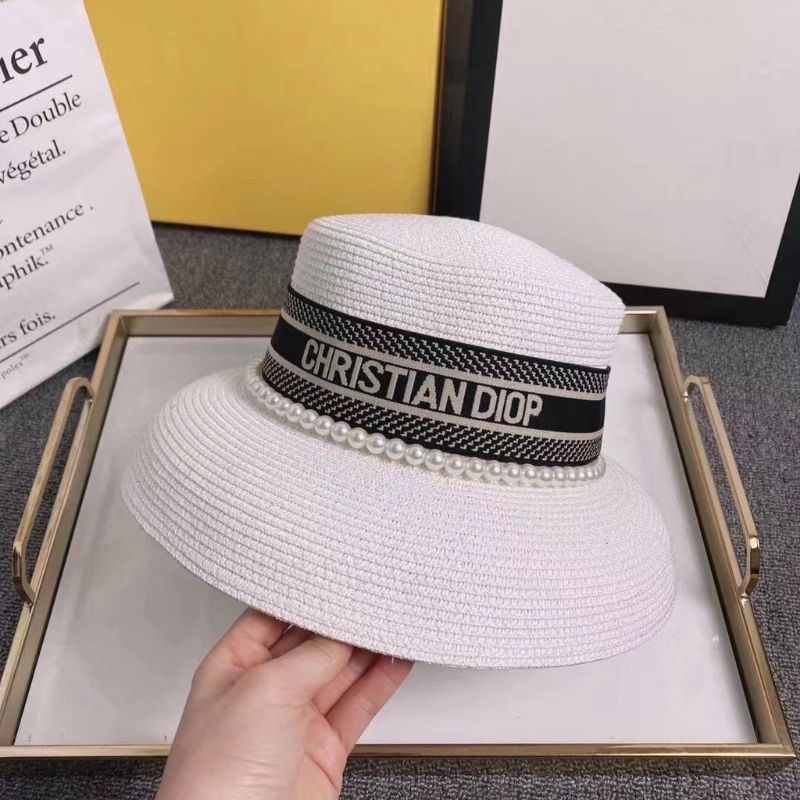 Mũ đi biển kiểu Chuông sang chảnh