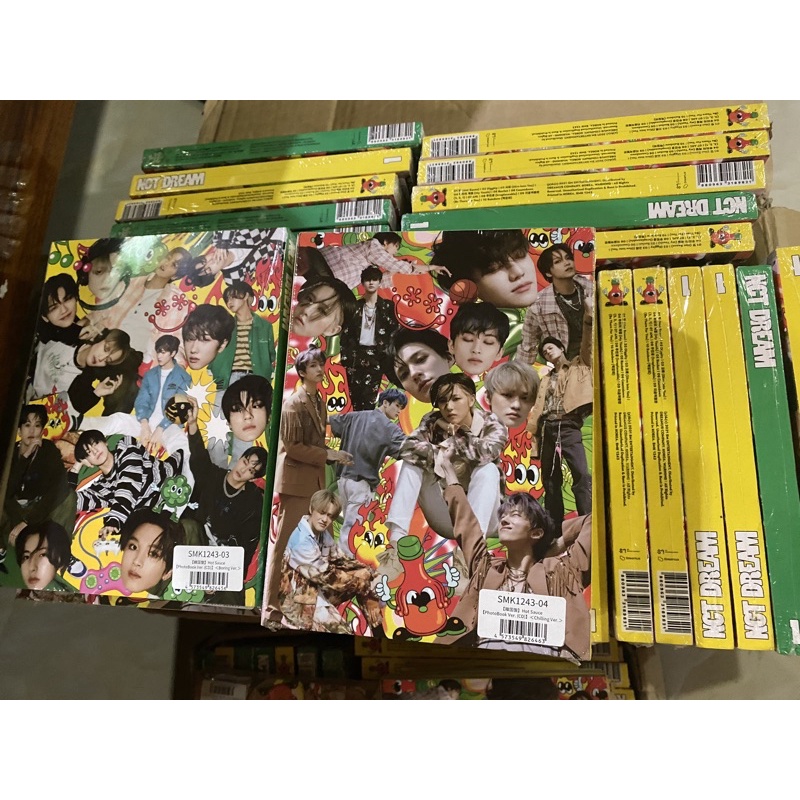hình ảnh album NCT Hot Sauce nguyên seal