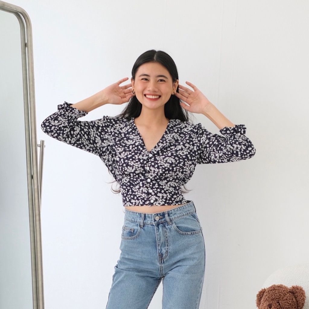 Áo Floral Croptop Hoa Nhí Kiểu Thời Trang