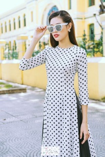 Áo dài chấm bi