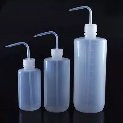 Bình xịt dạng tia - bình rửa - Bình tia nhựa 250ml vòi cong