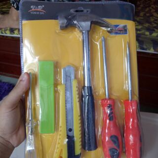 Bộ búa tua vit và dao dọc giấy