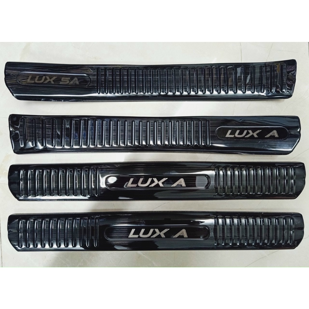 Ốp Bậc Chân, Nẹp Bước Chân Trong Xe Vinfast LUX A Mẫu Titan Cao Cấp, Có Sẵn Keo Dán 3M