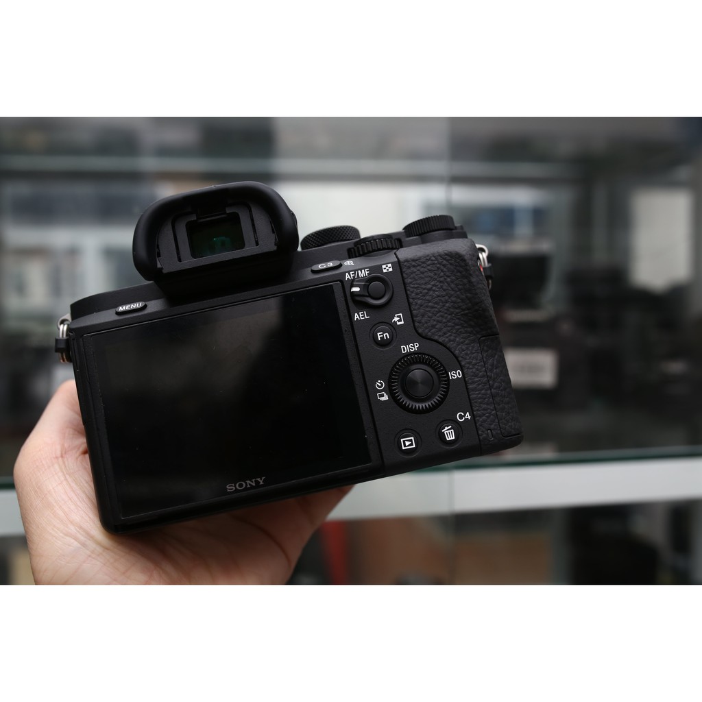 MÁY ẢNH SONY A7 MARK II - DÒNG MÁY ẢNH FULLFAME CHUYÊN NGHIỆP