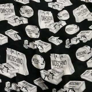 Von họa tiết Moschino đẹp