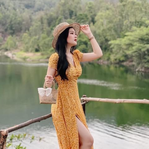 ĐẦM HOA LỤA NỮ HỞ LƯNG XẺ ĐÙI QUYẾN RŨ ĐI CHƠI ĐI BIỂN ĐI DU LỊCH SANG CHẢNH