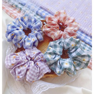 Scrunchies chun cột, buộc tóc caro hoa cúc