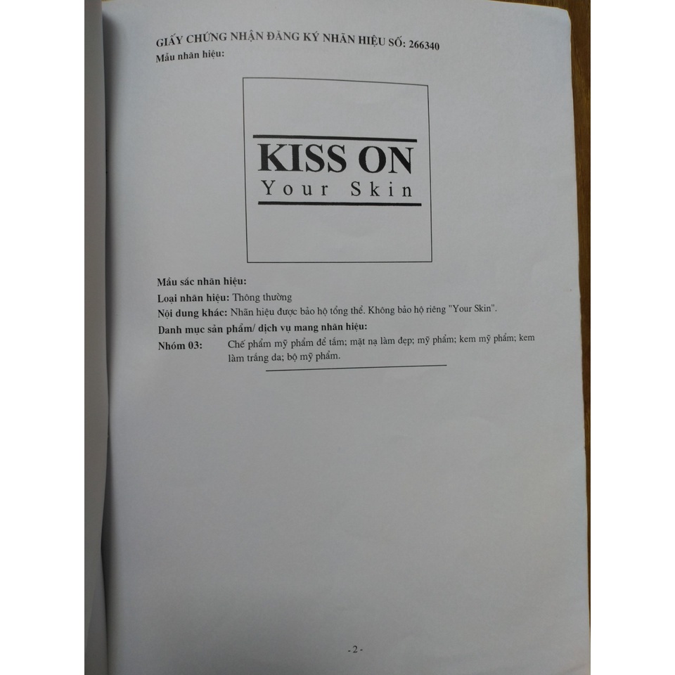 Tinh chất hoa hồng Kisson Làm se khít lỗ chân lông. Cung cấp độ ẩm, dưỡng ẩm sâu cho da Giúp trắng mịn da