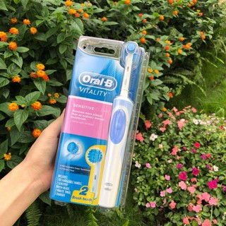BÀN CHẢI ĐÁNH RĂNG ĐIỆN ORAL-B