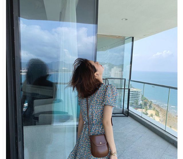 Đầm hoa nhí xanh chéo ngực bèo tà