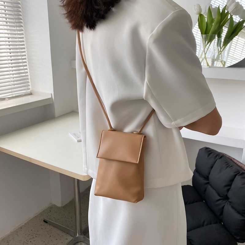 Túi đeo chéo CHAIKA KILTER CK390 da PU màu trơn đựng điện thoại thời trang cho nữ