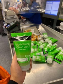Sữa rửa mặt Neutrogena
