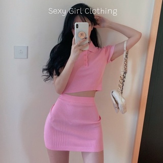 Set váy dệt kim dáng ngắn cổ bẻ năng động, trẻ trung.