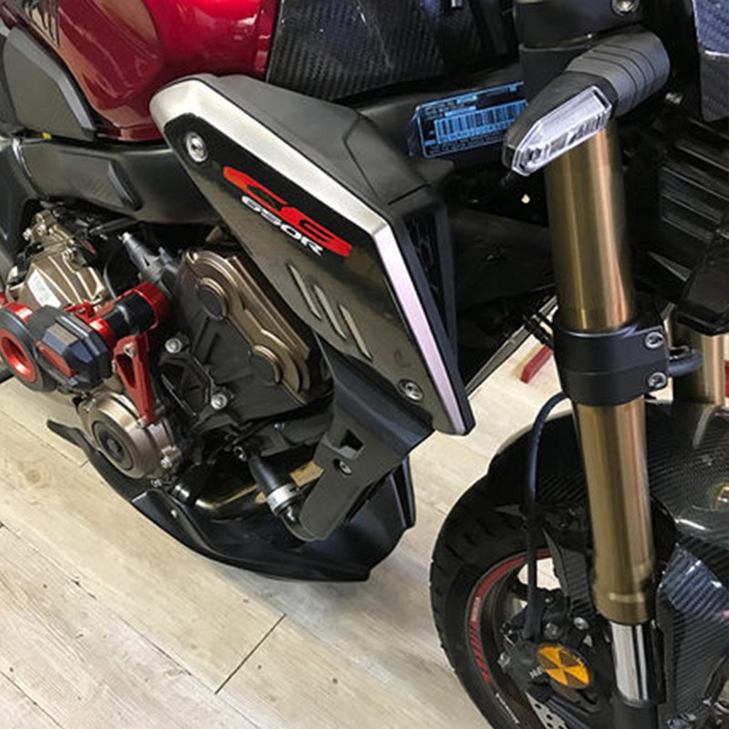 Miếng Dán Trang Trí Thân Xe Honda Cb650R 2019-2020