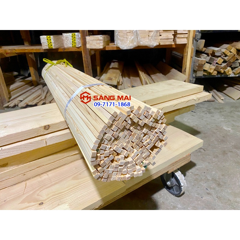 Thanh gỗ thông vuông 1cm x 1cm x dài 1m + bào láng 4 mặt