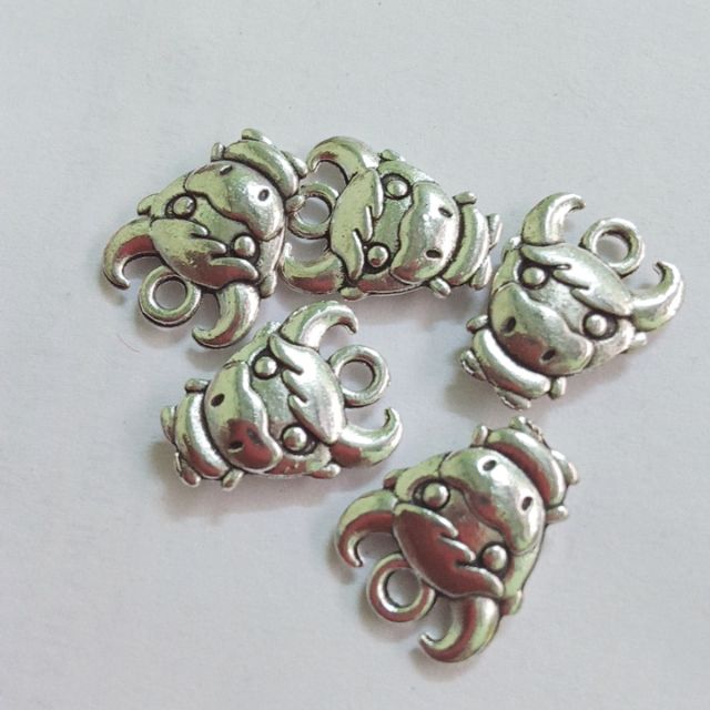 5 mặt con trâu ( hợp kim xi bạc )