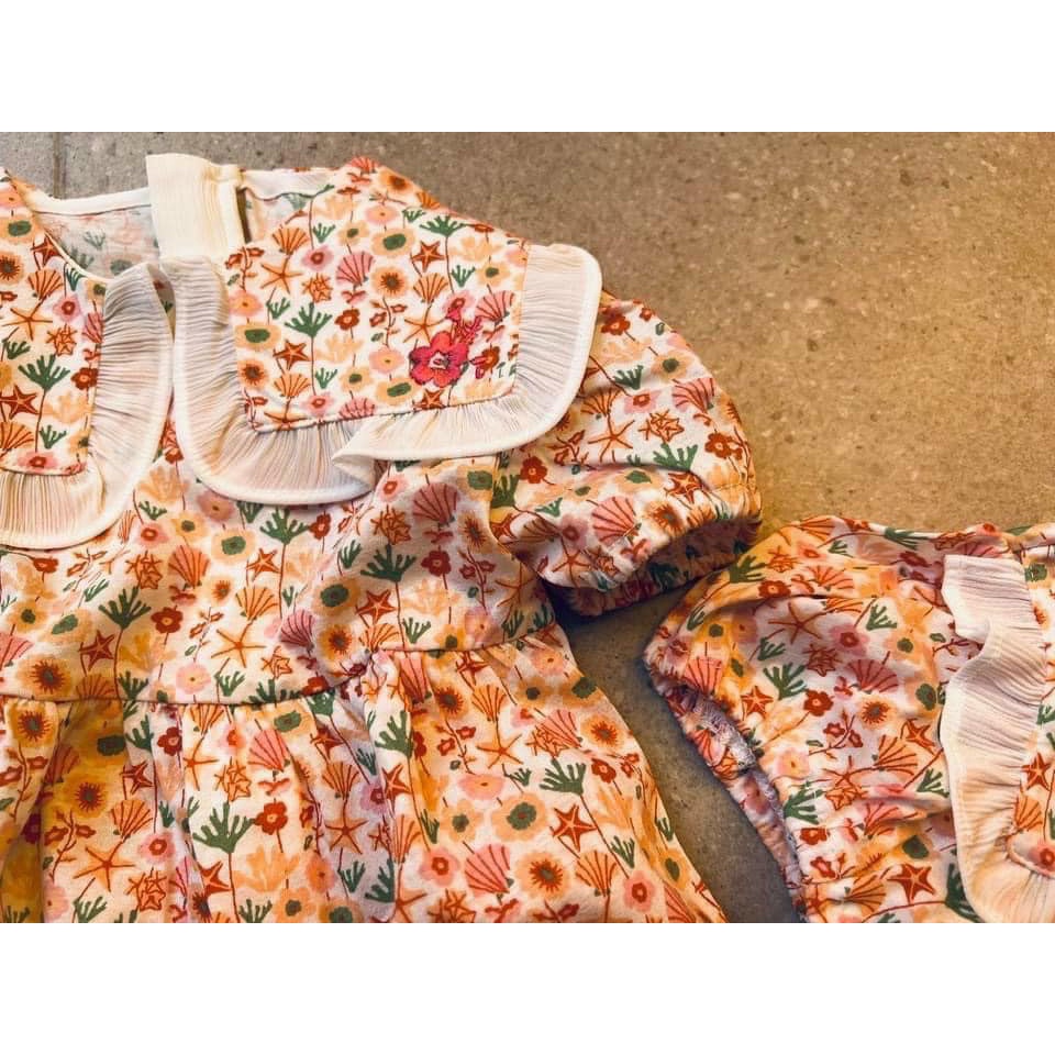 Váy bé gái đầm baby doll cổ bèo hoa lá dáng xòe tay bồng