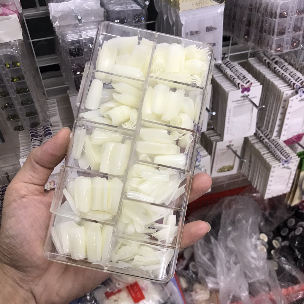 Móng úp HSM phom vuông trơn , hộp 500 móng trang trí móng làm nail