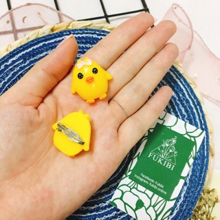 CỘT TÓC, KẸP TÓC, CÀI ÁO VỊT NƠ HỒNG ẢNH THẬT