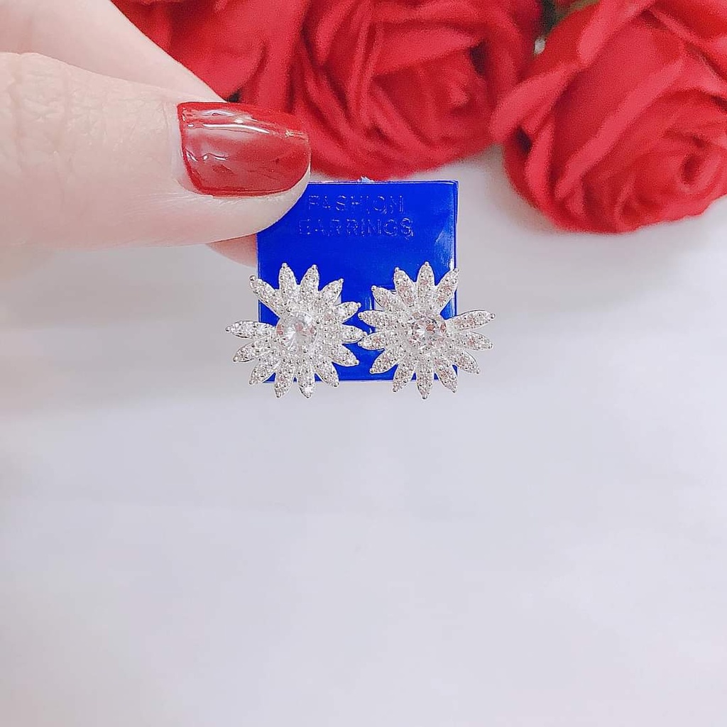 Khuyên tai bạc Van Jewelry V10726 Khuyên Hoa Cúc bản to nạm đá sang trọng