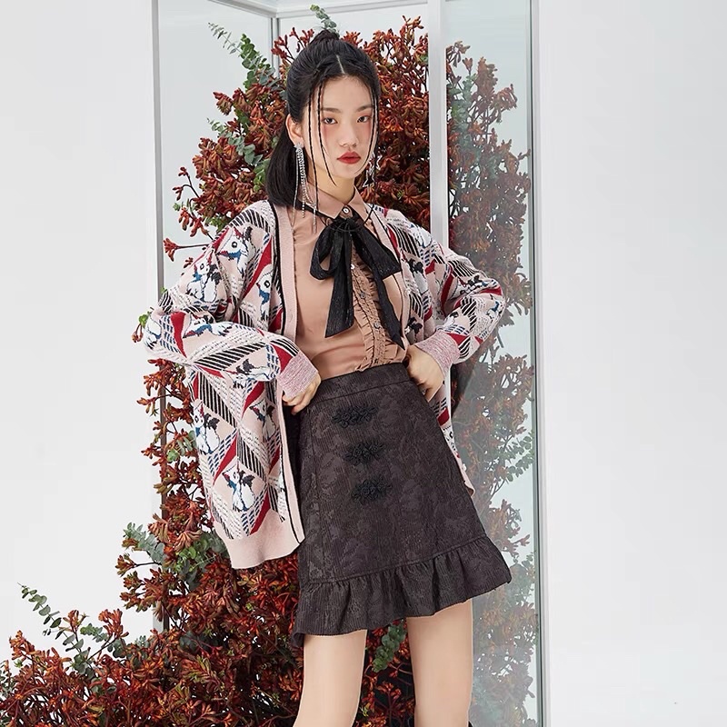 Áo len hoạ tiết Jessyline