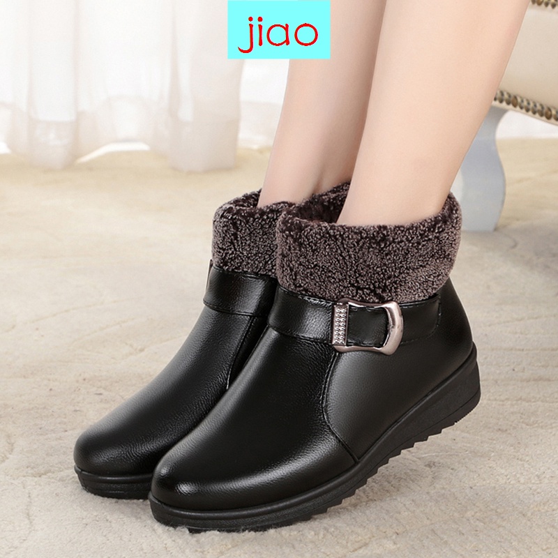 Giày bốt đế bệt chống trượt vải cotton lót nhung giữ ấm vào mùa đông dành cho nữ trung niên và lớn tuổi