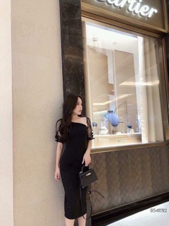 Đầm body lệch vai phối lưới