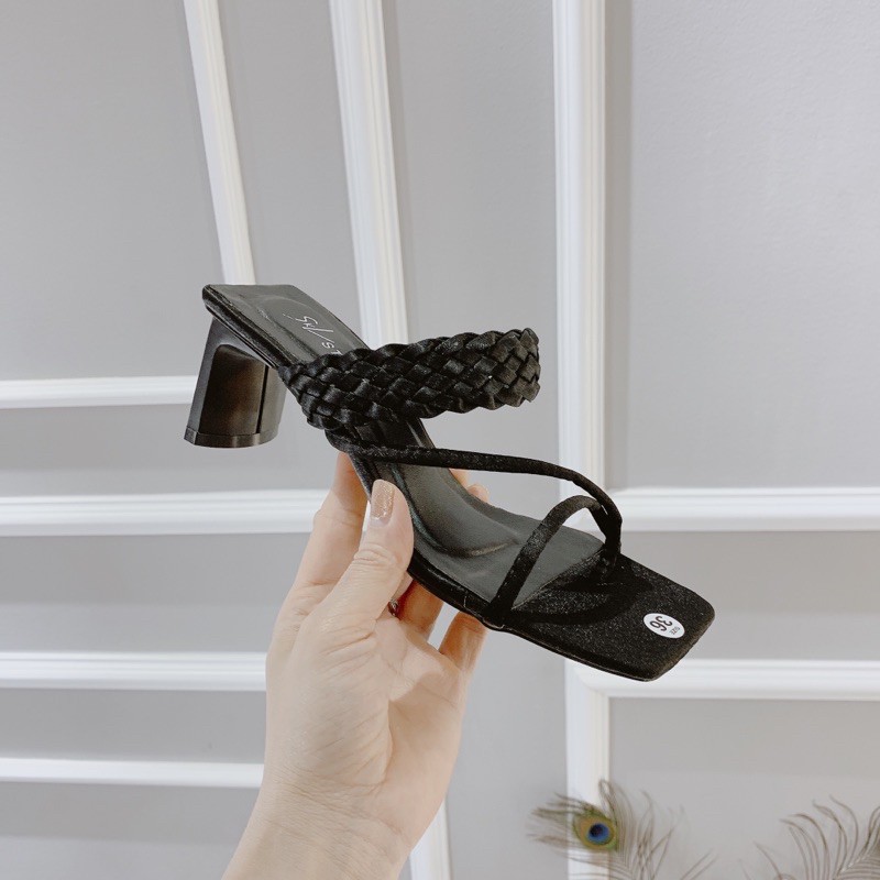 HÀNG CÓ SẴN Guốc quai Tết xỏ ngón nhẫn 5cm