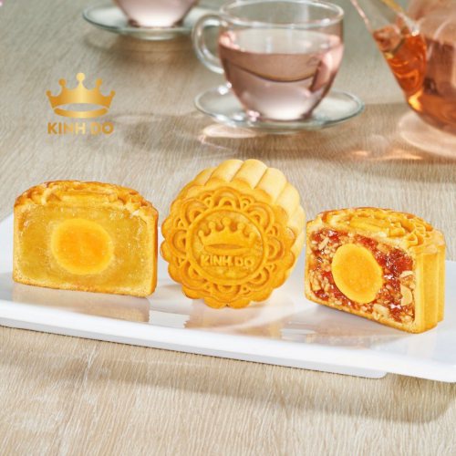 Hộp 3 Bánh Trung Thu Kinh Đô Mini - Hồng/Xanh 80g/bánh - Vị Xá xíu jambon , Hạt Sen , Đậu đỏ