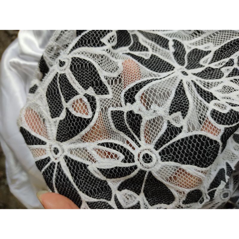 Đầm ren Hàn size M