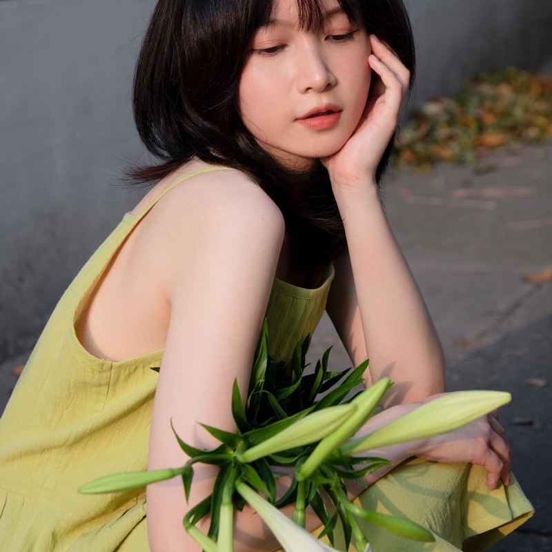 Đầm trần li thêu cành hoa | Lá Xoè