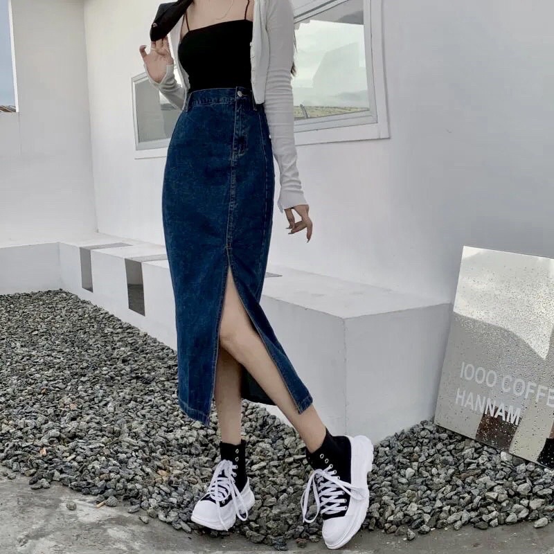 PASS chân váy jean lưng cao xẻ tà thời trang