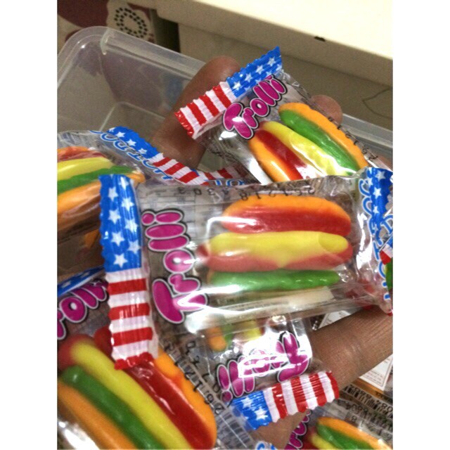 Kẹo dẻo Hotdog Trolli Mini 170gr (2 loại)