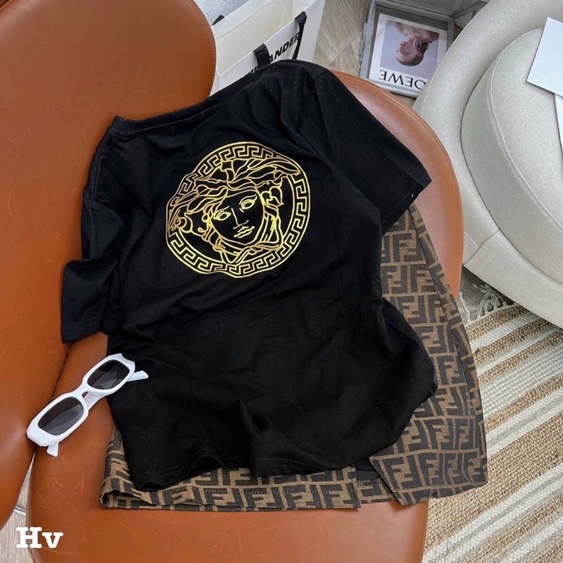 Set áo phông chân váy xẻ