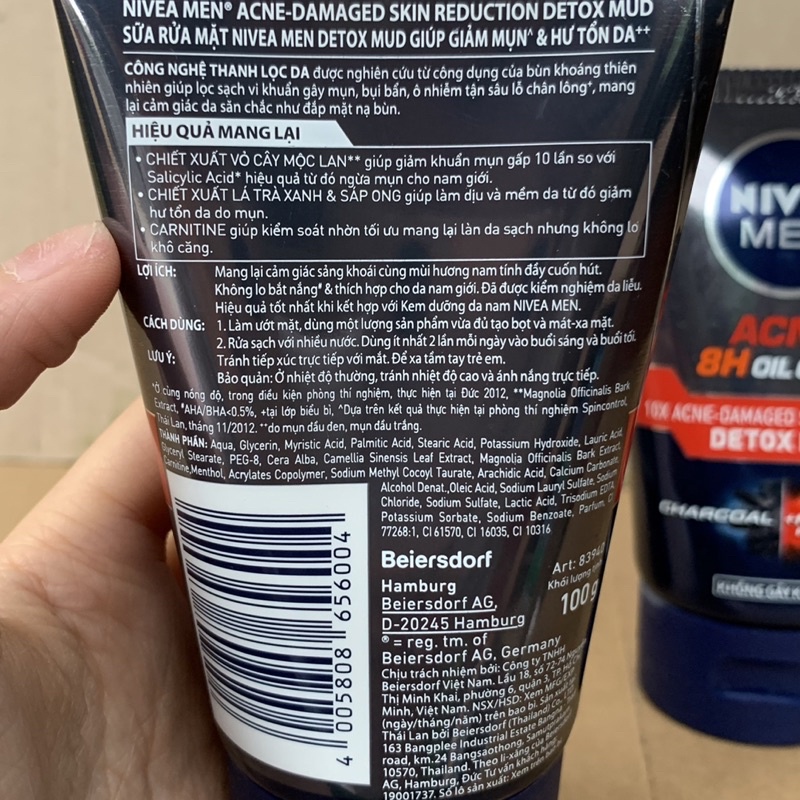 Sữa rửa mặt Nivea Men giúp giảm mụn & hư tổn da Detox Mud 100g