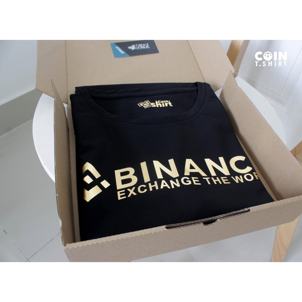 BINANCE màu nhũ vàng., Bitcoin