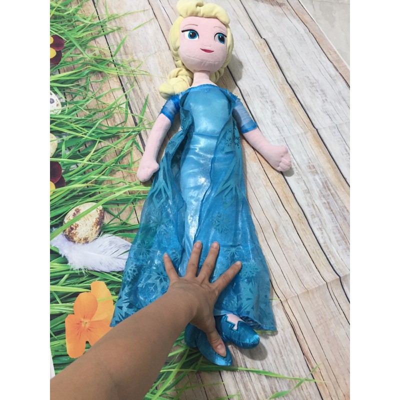 Nữ hoàng băng giá Elsa