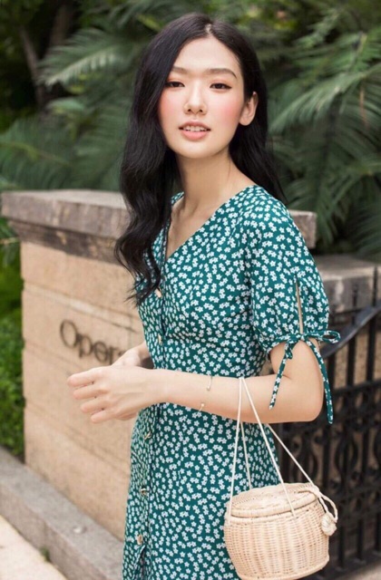 ĐẦM XANH HOA NHÍ CỔ V | BigBuy360 - bigbuy360.vn