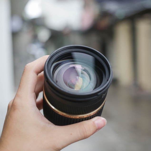 Ống kính máy ảnh Tamron AF 28-75mm F2.8 đa dụng giá rẻ cho máy ảnh Nikon
