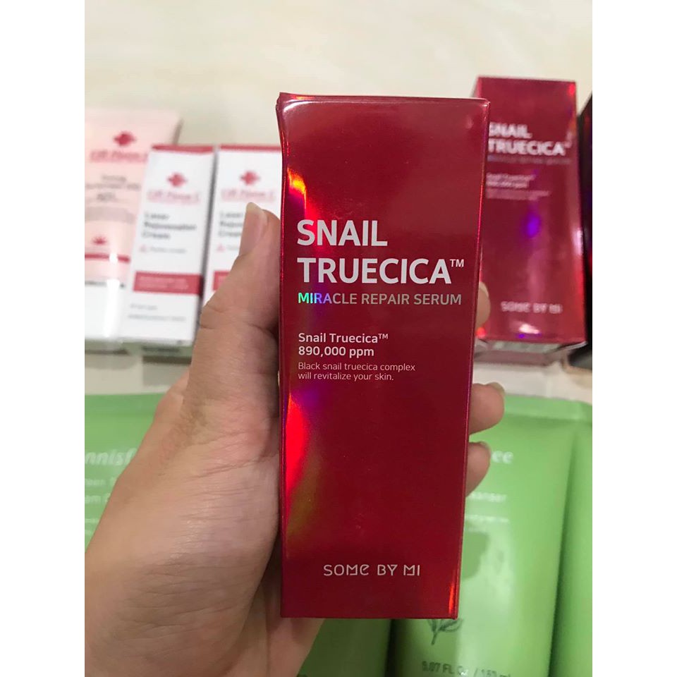 Tinh Chất Trị Sẹo Mụn Snail TrueCica Miracle Repair Serum Some By Mi 50ml