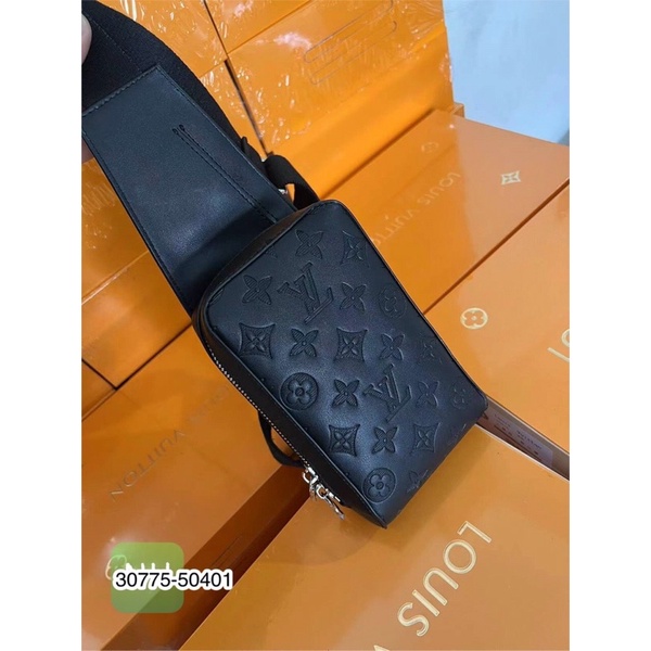 Túi Đeo Chéo Nam LV Logo dập nổi Net Căng - Túi Đeo Chéo fullbox LV Cao Cấp